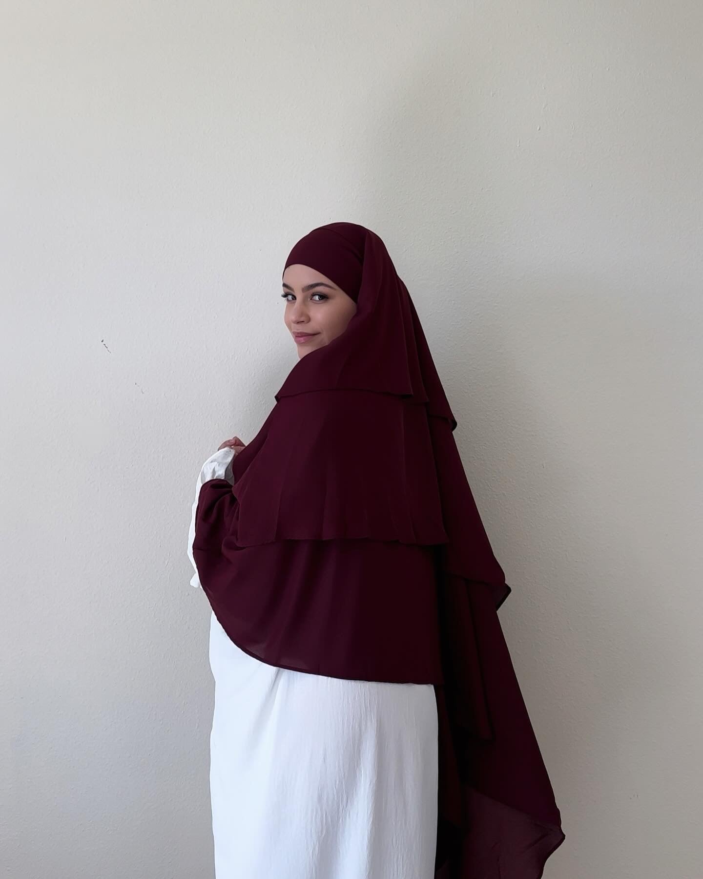 Red Velvet Khimar